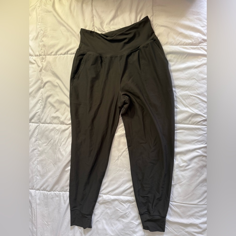 Old Navy Gray Joggers High-Rise Elastic Waist